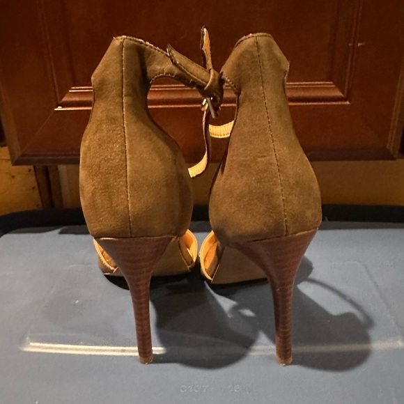 LOFT Heels - Picture 3 of 6